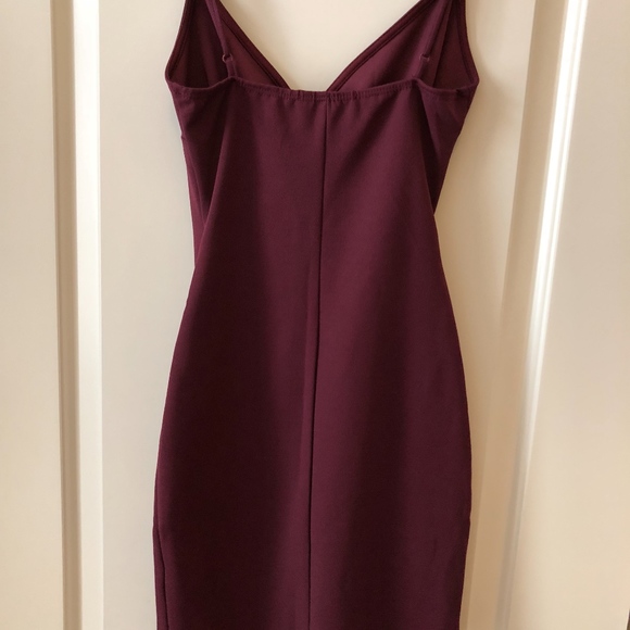 MAKE MY NIGHT PLUM PURPLE BODYCON WRAP DRESS NWOT - Picture 5 of 6